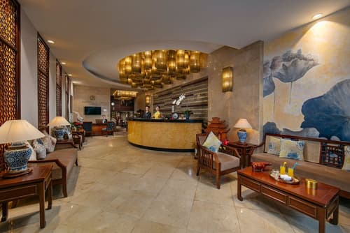Oriental Suites Hotel & Spa, Lobby sitting area