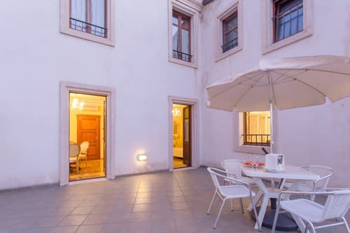 Mariano IV Palace Hotel, Terrace/patio