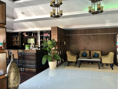 Royal Beach Boutique Resort & Spa, Lobby