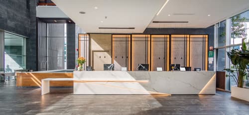 Hotel ILUNION Atrium, Reception