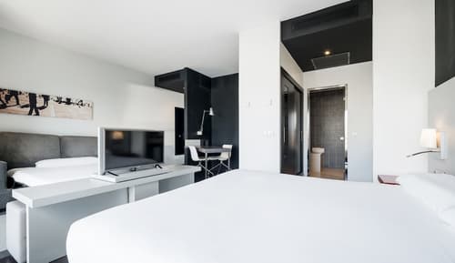 Hotel ILUNION Atrium, Room