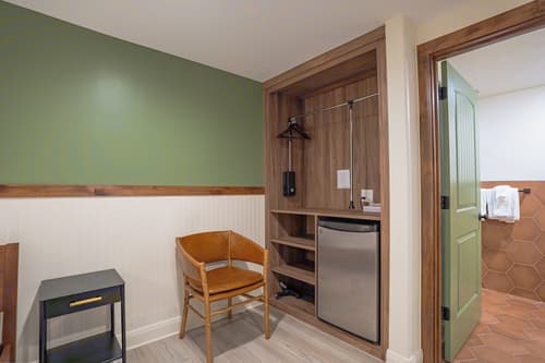 Petty Ranch Inn, Room