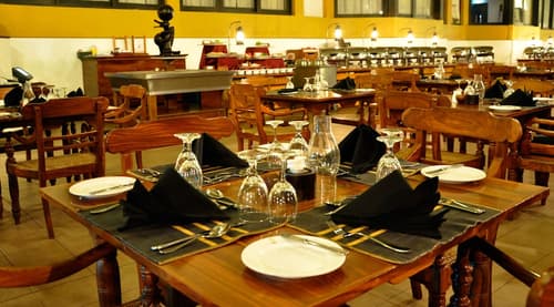 Amaya Lake Dambulla, Restaurant