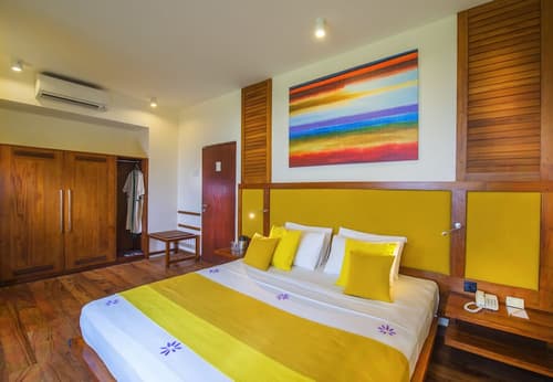 Mermaid Hotel & Club, Room