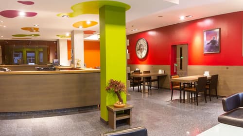 Wellness Apart Hotel, Reception