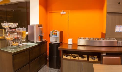 Wellness Apart Hotel, Reception