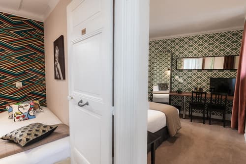 Le Grand Hôtel de l'Espérance, Room