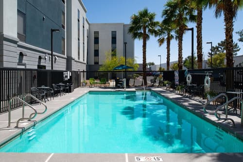 Hampton Inn & Suites Las Vegas Airport, Pool