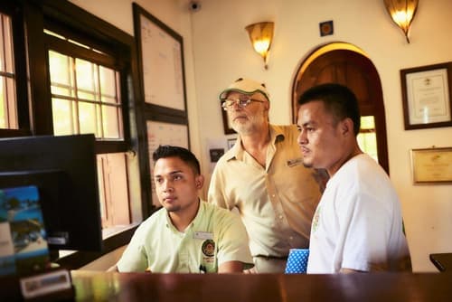 Portofino Beach Resort, Reception