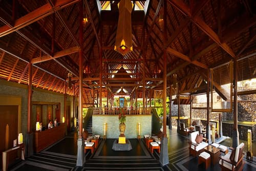 Nora Buri Resort & Spa, Lobby