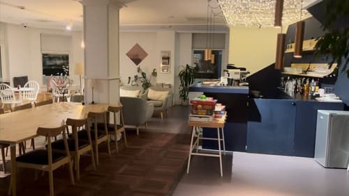 Hotel Light, Lobby lounge