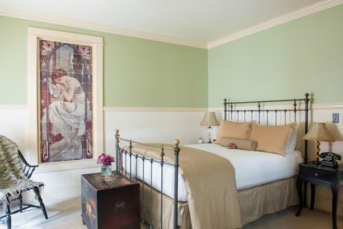 Chamberlin Inn Cody, Room