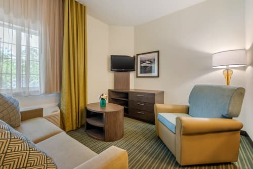 Candlewood Suites Fort Myers Sanibel Gateway by IHG, Room