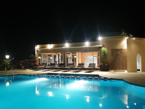 Hotel Imperial Plaza, Pool