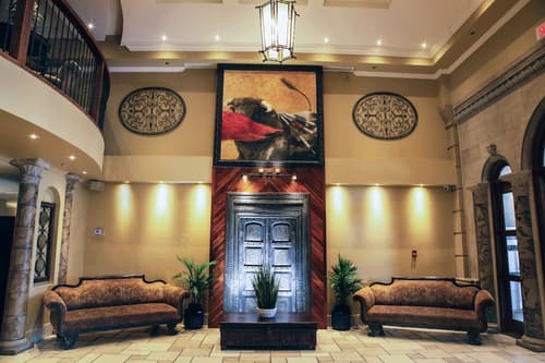 Hôtel Brossard, Reception