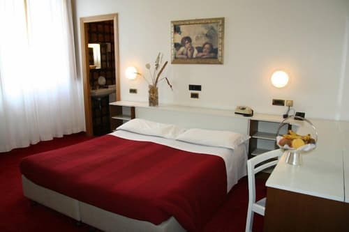 Grand Hotel Milano, Room