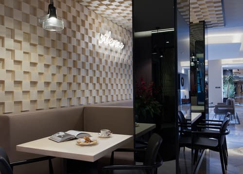 Hotel Lombardia, Lobby