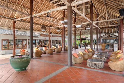 SAii Phi Phi Island Village, Lobby sitting area
