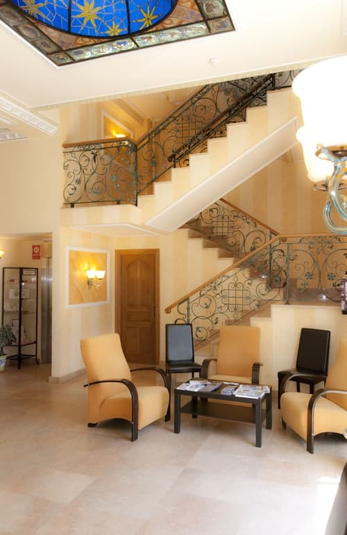 Hotel Abadía Camino Santiago, Lobby sitting area