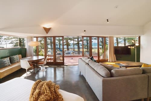 Beach Hotel Resort, Room