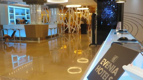 Evenia Rossello, Lobby