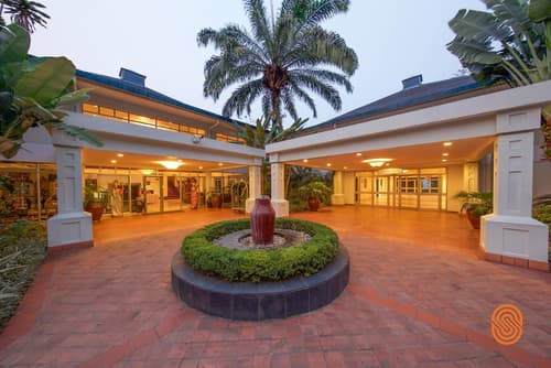 Lake Kivu Serena Hotel, Interior entrance