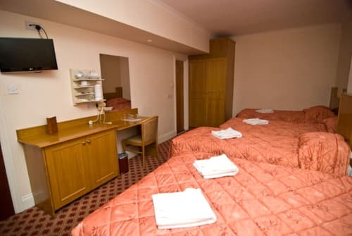 Alexandra Hotel, Room