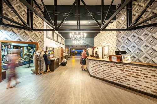 Etosha Safari Lodge, Reception