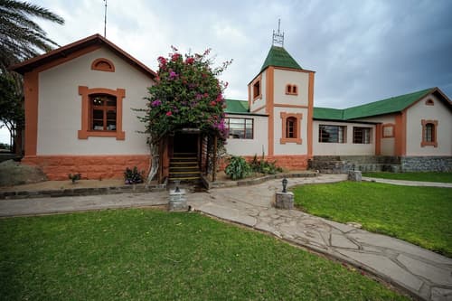 Canyon Lodge, Reception