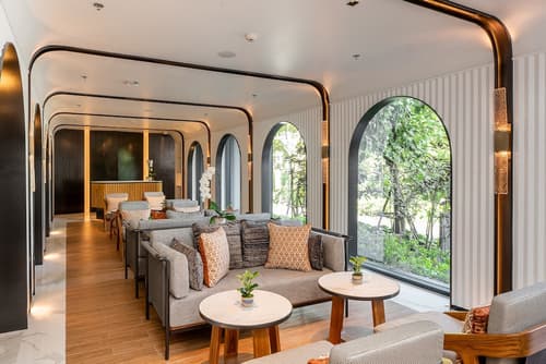 Melia Chiang Mai, Reception