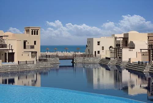 The Cove Rotana Resort, Pool
