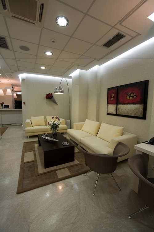 Olympic Star, Lobby sitting area