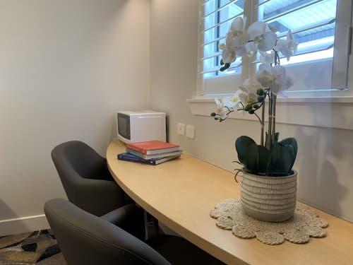 The Palmer Collective, Room