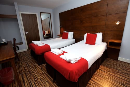 Cocoon at The International Inn, Room