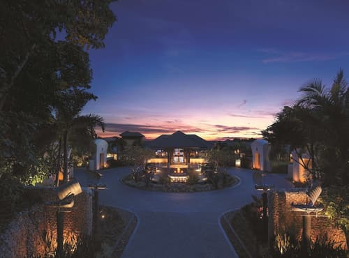 Shangri-La Boracay, Lobby