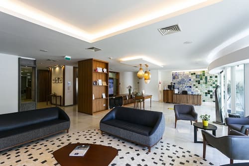 Hotel Ponta Delgada, Reception