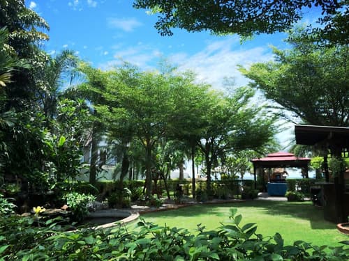 Serene Sands Health Resort, Garden