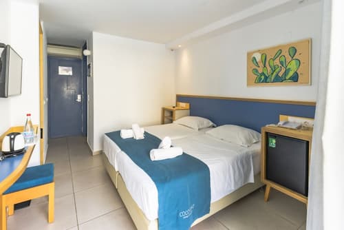 Alia Beach Hotel, Room