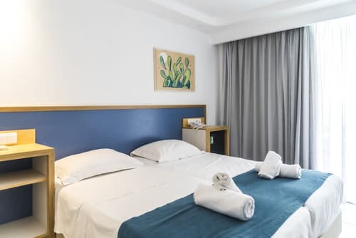 Alia Beach Hotel, Room