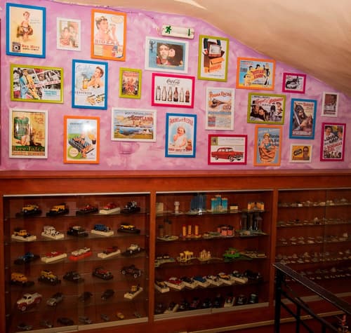 Pergamos, Interior detail