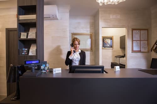 Hotel Fellini, Reception