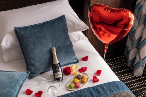 Jack's Hotel, Reception