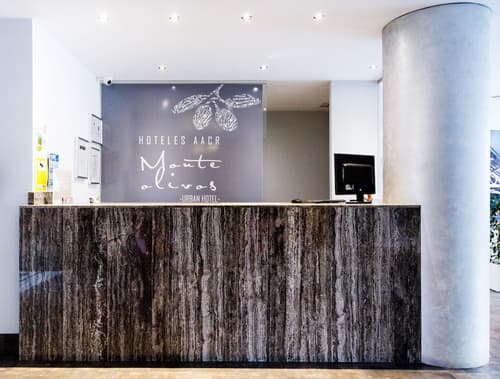 Hotel AACR Monteolivos, Reception