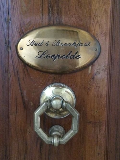 B&B Leopoldo, Interior entrance