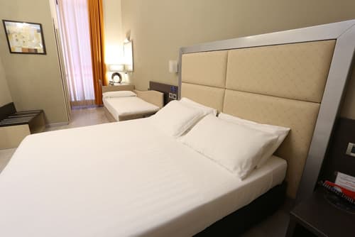 Hotel Piacenza, Room