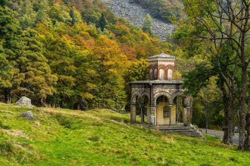 Augustus Hotel, Point of interest