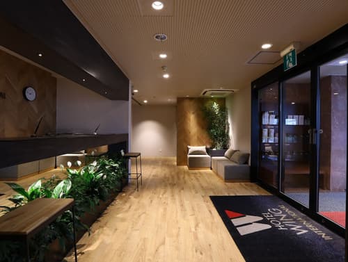 Hotel Wing International Korakuen, Reception