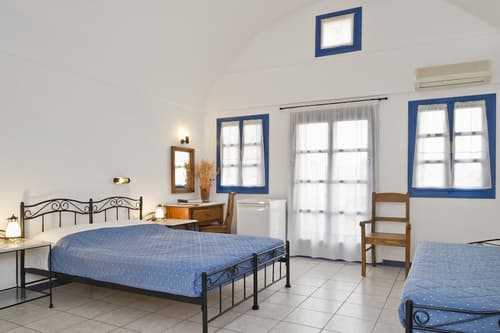 Irigeneia Hotel, Room