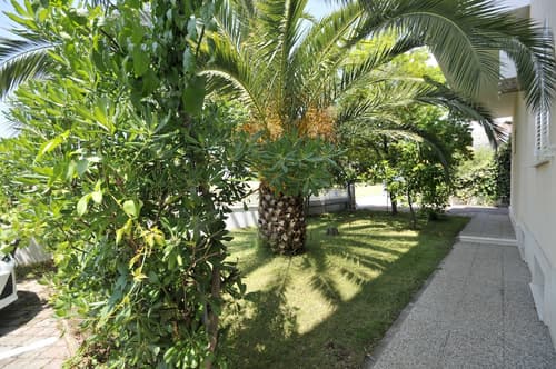 Apartmani Trogir, Garden