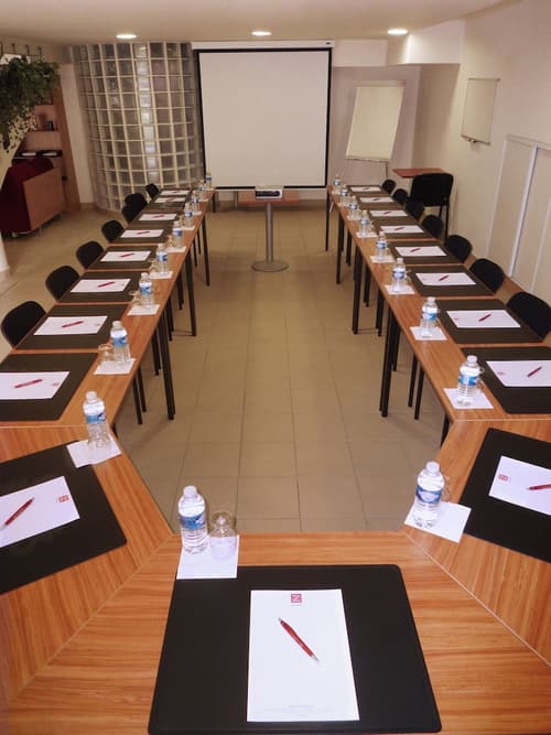 Séjours & Affaires Paris Ivry, Meeting facility